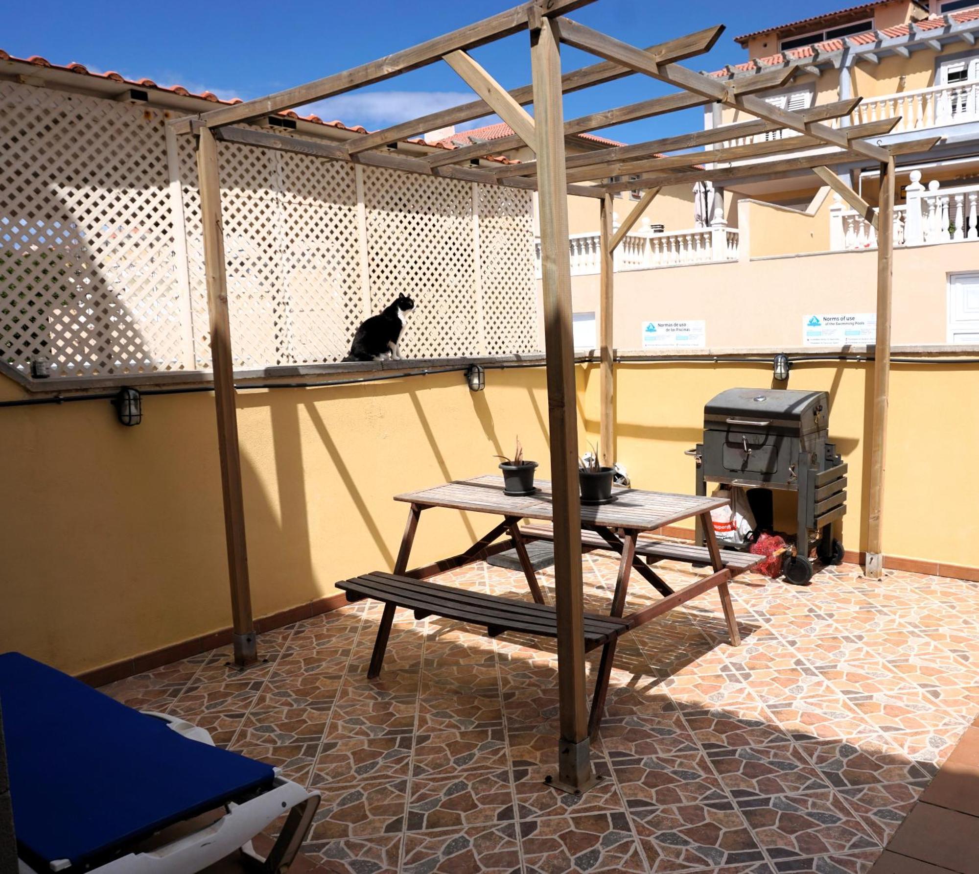 Hotel Casa La Sonrisa Shared House El Médano Esterno foto